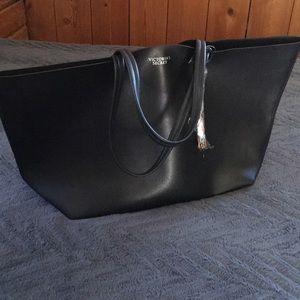 SALE❤️NEW Victoria’s Secret HUGE Tote Bag